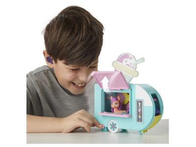Hasbro My Little Pony Sunny Starscout Smoothie Truck F6339