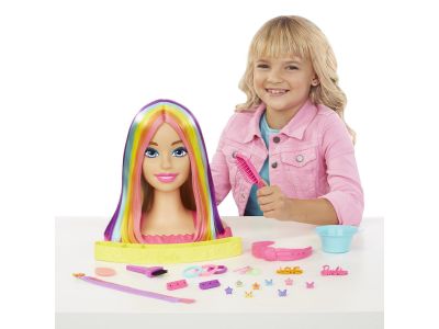 Mattel Barbie Deluxe Μοντέλο Ομορφιάς HMD78